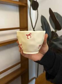 1 pièce Tasse à café/lait/jus/dessert en céramique asymétrique avec poignée mignonne, style Ins, idéale pour le petit-déjeuner, le thé de l'après-midi, ou comme cadeau pour la famille et les amis.