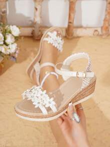 Plus Size Women Summer Floral Wedge Heel Sandals, Hollow-Out Beach Sandals, European And American Style - White - View 2