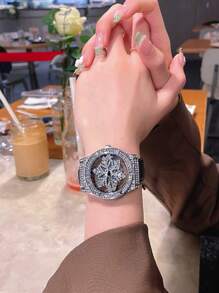 1 件時尚女式手錶,透明背面,鑽石鑲嵌,可旋轉星空錶盤,雪花圖案,不銹鋼錶殼,白色皮革錶帶,防水石英手錶,非常適合女士約會禮物和日常佩戴