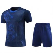 2 piezas Camiseta de fútbol personalizada para niños preadolescentes - Nombre del equipo personalizado, número y estampado de logotipo Camiseta de manga corta + Pantalones cortos Conjunto deportivo y uso casual Primavera/Verano