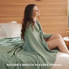Bedsure% Cotton Muslin Blankets Adults Large Throw 50x70 Inches - 4-Layer Breathable And Lightweight, Soft Boho Gauze Muslin Cotton Blanket Couch Decor Travel Summer, Linen Beige - 00 - Xanh lá cây xô thơm - Xem 3