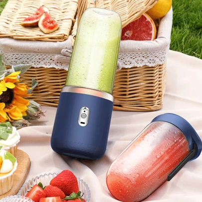 1 pieza Licuadora eléctrica inalámbrica portátil de 400ml, mezclador de jugo de frutas mini recargable por USB con 6 cuchillas y doble vaso, licuadora multifuncional, adecuada para cocina doméstica u exterior, excelente para extraer vegetales, frutas y hacer batidos.