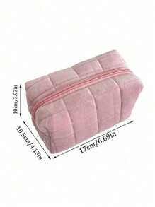 1 PC Almofada branca com padrão de quilting xadrez floral Bolsa de maquiagem, bolsa de maquiagem portátil elegante e casual, multifuncional, grande capacidade Bolsa de armazenamento grande para bolsa, batons, absorventes higiênicos, almofadas de bolsa, moedas, chaves, fones de ouvido, Air Pods, fone de ouvido com fio, cabos, carregador, fones de ouvido, organizador de artigos de higiene pessoal bonito, bolsa de armazenamento de viagem, para mulheres, doces, enfermeiras, meninas da escola, presente de feriado. Organizador de artigos de higiene pessoal de viagem, presentes essenciais, armazenamento, acessórios com zíper, unhas, bolsa de maquiagem, bolsa de maquiagem, bolsas de maquiagem, bolsa de cosméticos, organizador de maquiagem, viagem, bolsa de maquiagem, bolsa, penteadeira, bolsa de maquiagem, itens essenciais de viagem, bolsa, bolsas de maquiagem, bolsas, essenciais de viagem, acessórios de penteadeira, pequena bolsa de maquiagem