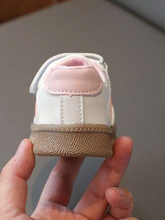 1双儿童休闲运动鞋，适合小女孩，时尚新款2025，适合校园活动，日常旅行，防滑耐磨男童运动鞋