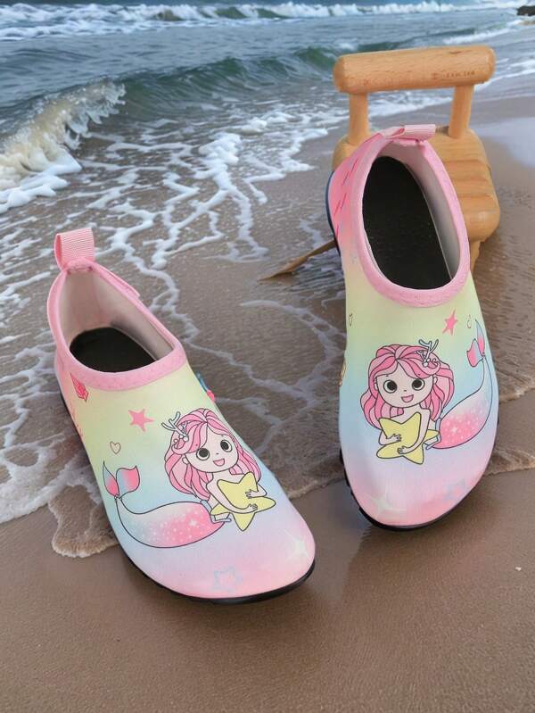 Kids Outdoor Beach Shoes, Boys' Red Spider Web Soft Bottom Lightweight Breathable Swimming Water Shoes, Suitable For Outdoor, Beach, Halloween Party 1 Pair Kids' Summer Water Shoes Girls Cartoon Unicorns Graphic Aqua Socks, Polyester Round Toe Sporty Sneakers Outdoor Aqua Shoes Yoga Shoes Little Pattern Cartoon Anti-Slip Breathable Beach Shoes Training Shoes