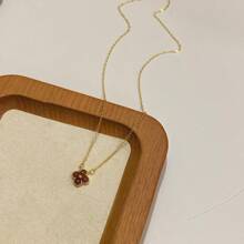 1 Piece Of Fashionable Light Luxury S925 Sterling Silver Plated With 18K Gold Four-Leaf Clover Natural Garnet Necklace For Women, Simple And Versatile Clavicle Chain For Valentine's Day Gift, Mother's Day Gift - Four Leaf Clover Necklace - View 3