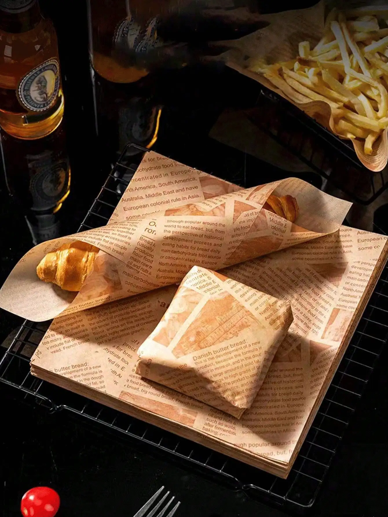 100/50pcs Sandwich Packaging Paper(The Product Pattern Is Random), Picnic Food Takeaway Paper, Baking Room Cake Room Accessories, Air Fryer Paper, Fryer Liner Paper, Oil Proof Food Liner Paper, Food Basket Liner Paper, Cake, Fried Chicken And Fries Packaging Paper, Tray Liner Paper, Dining Table Decoration, Exquisite Dining Table Decoration, Holiday Party Supplies,Mother's Day,Gift For My Mother