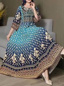 阿拉伯复古风格圆领渐变蓝色刺绣连衣裙，端庄