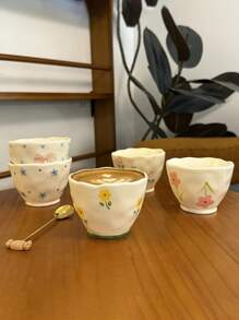 1 pièce Tasse à café/lait/jus/dessert en céramique asymétrique avec poignée mignonne, style Ins, idéale pour le petit-déjeuner, le thé de l'après-midi, ou comme cadeau pour la famille et les amis.