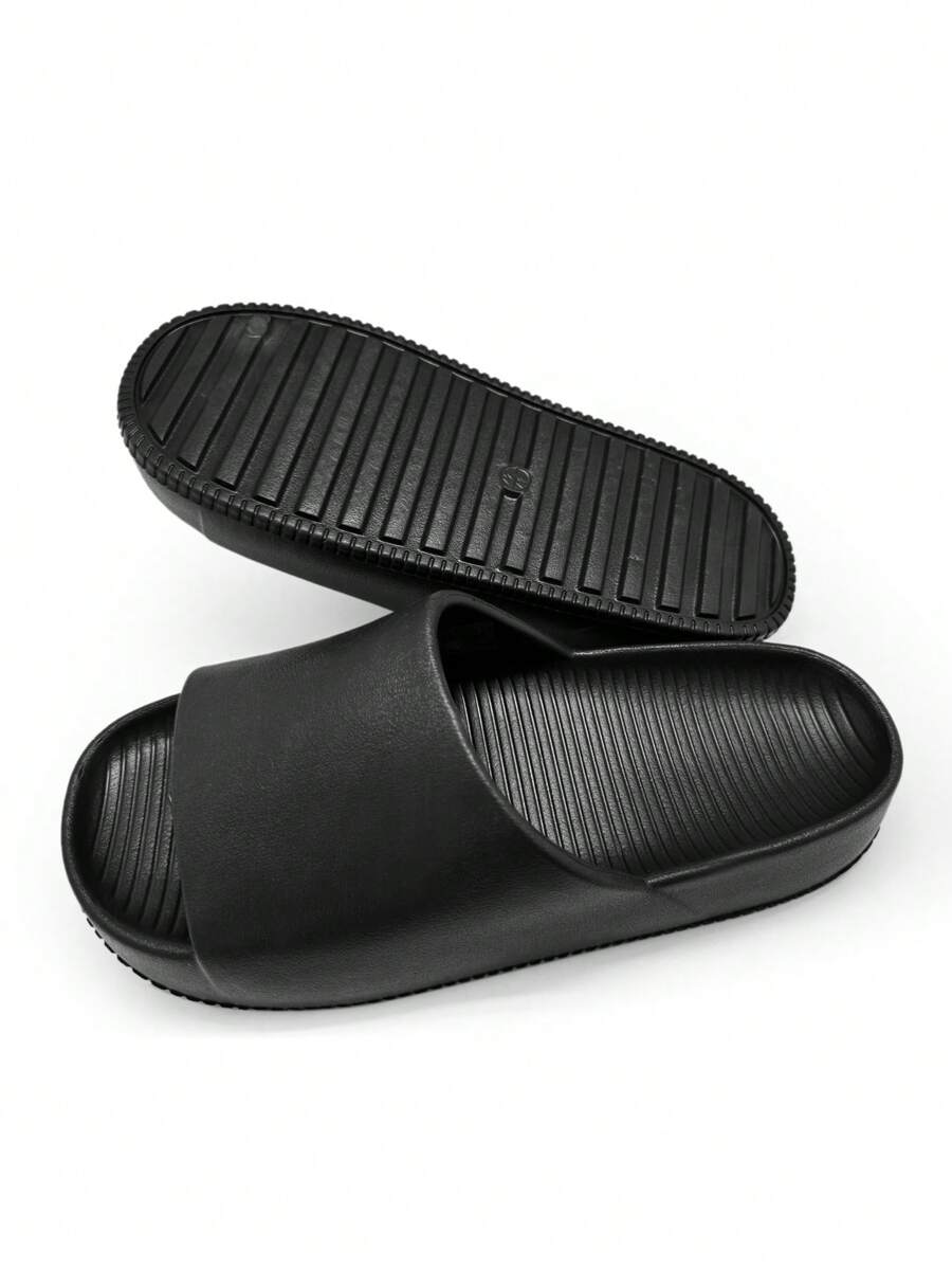 Men's Solid Color Casual & Fashionable House Slippers - Black - View 1
