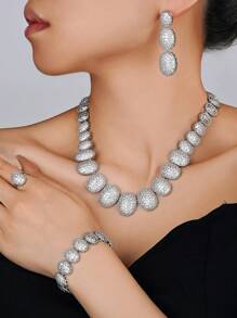 4 pièces/Set Ensemble de bijoux feuille en zirconium à la mode, collier, bracelet, boucles d'oreilles, bague. Convient pour le port quotidien des femmes, les fêtes. Ensemble cadeau de luxe pour petite amie/épouse pour la Saint-Valentin