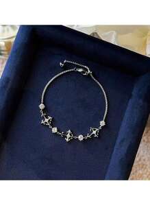 1 pieza Brazalete de diseño de trébol de cuatro hojas de lujo para mujeres, estilo minimalista y elegante