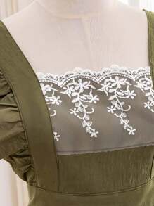 1 pezzo grembiule ricamato con tessitura floreale, design a volant in tessuto moderno, grembiule per la casa con decorazione floreale, grembiule full body per donna, grembiule per la casa, abbigliamento da lavoro domestico, divisa per negozio di fiori, grembiule da lavoro