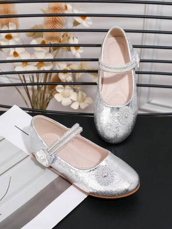 1 双女童平底玛丽珍鞋，软底舒适，百搭搭配连衣裙，适合所有季节