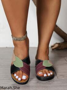Sandalias anchas con ajuste amplio para mujer de talla grande con diseño de parches con hojas, populares este año, tacón grueso, correa de tobillo, punta abierta, casuales, ligeras, antideslizantes, cómodas para playa/vacaciones
