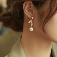 1 paire de boucles d'oreilles élégantes avec nœud papillon, strass et perles. Accessoires de bijoux polyvalents et pour femmes