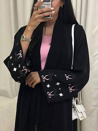 女式拼接几何印花长袍，前开襟