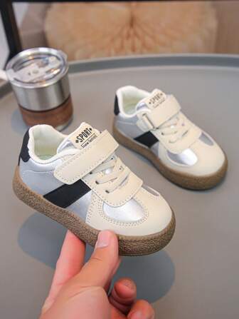 1 paio di scarpe sportive casual per bambini/e in pelle, leggere e antiscivolo, modello colorblock con chiusura a strappo, adatte per tutte le stagioni