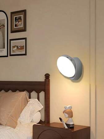 智能感应小夜灯 LED宿舍小夜灯 磁性楼梯灯 USB可充电智能运动传感器小夜灯 120°宽感应范围 可调光壁灯带锂电池 无线红外传感器 可拆卸半嵌入式塑料灯具 适用于橱柜、入口、走廊、公寓、阳台、宿舍 阅读照明（暖白/白色） 晚上无需在黑暗中摸索 开灯不打扰室友 停电应急灯（充电电池两用）