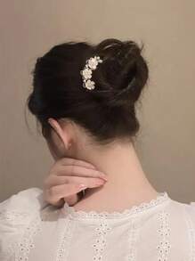 1pc Elegant Vintage Alloy Hair Clip - Floral Hair Comb Decor With Pearl & Rhinestone, U-Shaped Hair Bun Holder, Suitable For Birthday & Special Occasions Combs For Hair Side Comb