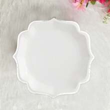 10 件白色和金色纸盘 7 英寸 9 英寸白色甜点纸盘蛋糕盘一次性扇形纸盘带金箔边缘适用于茶会生日派对新娘送礼会周年派对用品 - 彩色 - 查看 11