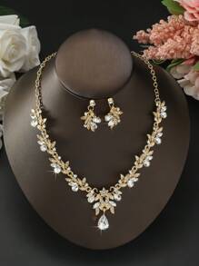 3pcs/Set Fashionable New Diamond Studded Women's Jewelry Necklace, Earrings, Elegant Women's Jewelry Set, Suitable For Women To Wear In Daily Wear, Engagement, Wedding, Party, Banquet Occasions, The Best Choice For Holiday Gifts.