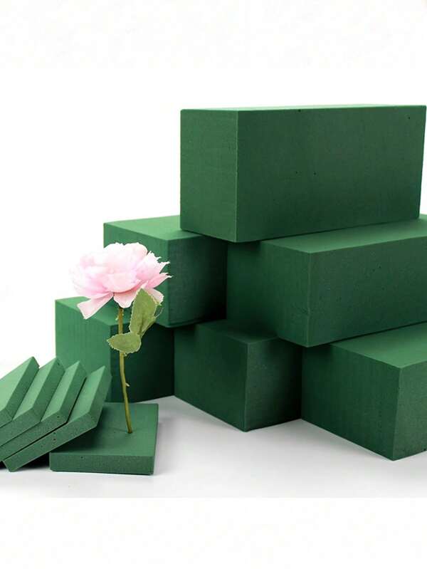 1/2/4/10 szt. bloków pianki florystycznej o wymiarach 11 cm długości, 7,5 cm szerokości i 4 cm wysokości. Są to cegły pianki florystycznej. Nadają się do sukulentów, bukietów, suszonych kwiatów i sztucznych kwiatów, a także mogą być używane do dekoracji ślubnych, kompozycji kwiatowych DIY, przyjęć, kompozycji kwiatowych DIY, hoteli, kwiaciarni, salonów, pokoi, stołów jadalnych, ogrodów i dekoracji domu.