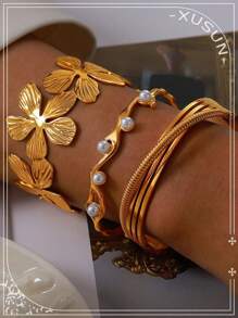 Creative And Fashionable Flower Bracelet Set, Women's Pearl Bracelet, Light Luxury Material Light Titanium Steel Countryside Style Open Bracelet, Party Jewelry Best Friend's Gift