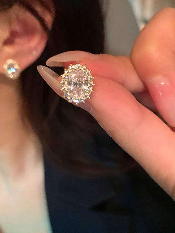 1 Pair Delicate Rhinestone & Cubic Zirconia Stud Earrings, Minimalist & Versatile Gold Earrings For Women Statement Stud Earrings