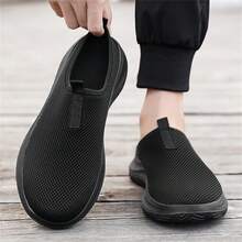 Plus Size Men's Slip-On Mesh Casual Sneakers, Lightweight Breathable Comfortable Outdoor Skate Shoes, Anti-Slip Anti-Odor Durable Fashionable Leisure Footwear, Suitable For Spring/Summer - Black - View 4
