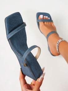 Sandálias de Tiras Minimalistas Novas do Verão 2025, Chinelos de Cunha Femininos, Sapatos de Salto Alto com Tiras Finas e da Moda