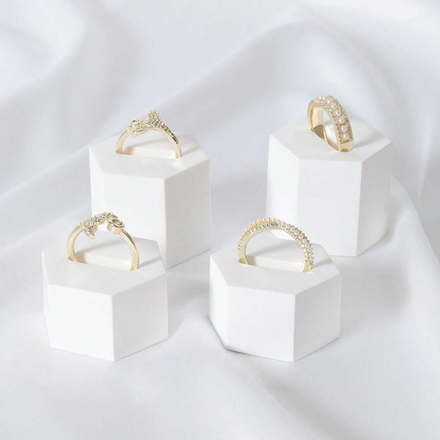 Giá trưng bày nhẫn hình học tối giản - Giá trưng bày trang sức thanh lịch cho phòng khách, phòng ngủ, đám cưới và trang trí tiệc tùng - Đạo cụ chụp ảnh màu trắng sáng tạo cho lễ Giáng sinh, Lễ tạ ơn, Lễ Phục sinh, Halloween và Năm mới - Quà tặng sinh nhật và tân gia lý tưởng với thiết kế thời trang - Nhiều màu - Xem 1