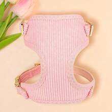 Set de 5 piezas Elegante conjunto de arnés y accesorios para mascotas, el conjunto incluye un arnés para mascotas, un collar desmontable con moño, una correa para mascotas, un collar triangular para mascotas y una bolsa para snacks de mascotas con bolsa para recoger desechos. Arnés estilo chaleco, adecuado para perros pequeños y medianos