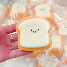 1 件超柔软的 Squishy Toast 玩具 - 可爱的笑脸设计，慢回弹，易于清洁，青少年减压玩具，由合成橡胶制成，有趣的桌面装饰，办公室压力释放可爱玩具 - 彩色 - 查看 4