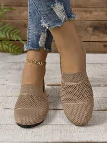 GlamourGrip Tenis de mujer sin cordones tipo slip-on, tenis para mujer cómodos y transpirables con suela plana ligera, zapatos cómodos de mujer ideales para primavera, otoño y conducción, tenis deportivos para mujer para uso diario y estilo casual - Camel - Ver 1