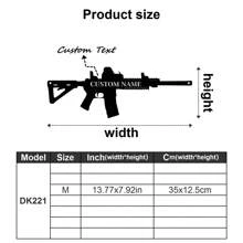 1 件定制双酷突击步枪墙饰、冲锋枪标志、复古风格金属机枪装饰、枪械爱好者铁板 - 个性化名称、文字内容 - Gunlover 定制装饰、第二修正案礼品枪军事艺术礼物生日毕业、多功能、耐用、装饰性、可重复使用、精致、时尚、高品质、色彩鲜艳、现代、定制、个性化、独特、适合他的理想礼物、适合她的理想礼物、男朋友、爸爸、女朋友、妈妈、家人、朋友、茶室、家庭、花园、办公室、家居装饰