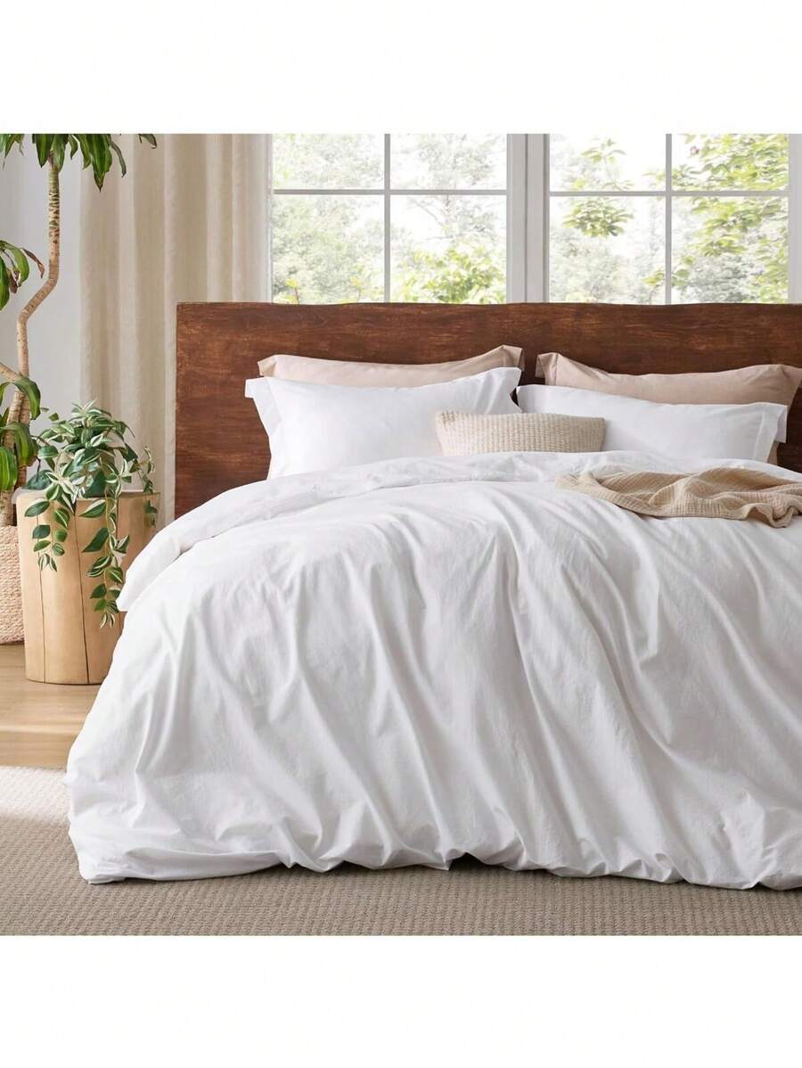 Double Duvet Cover Set (Duvet Cover + 2 Pillowcases) - White - View 1