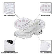 Skechers D'LITES 1.0 系列休闲鞋，白色复古全息女式运动鞋，适合健身锻炼和日常通勤，37 码及以上建议选购小半码，66666200-WHT - 白色 - 查看 9