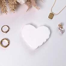 白色石膏珠宝展示托盘，客厅、卧室、婚礼、派对、圣诞节、万圣节、复活节、感恩节、斋月、完美生日、乔迁礼物的装饰道具 - 优雅的设计