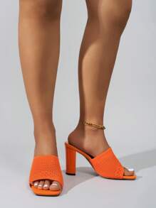 Damen Offener Zehenpartie Slide Sandalen mit dekorativem Riemen, atmungsaktiver einfarbiger Stoffstoff, eckige Zehenpartie, minimalistischer modischer Stil, geeignet für Shopping, Reisen, Partys, Dates, orangefarbenes gestricktes Material Sommer Damen High Heel Slide Sandalen