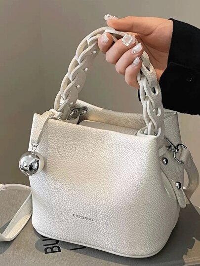 Mini Fashion Joker Pu Vattentätt Tyg, Bokstavsmönster Design, Metallhängande Dekoration Design Bärbar Fyrkantig Väska, Förberedelse av Bärbar Elegant Handväska, Affärspendlarväska, Lämplig för Arbete, High-End Modeväska, Lämplig för Daglig Pendling och Fester.