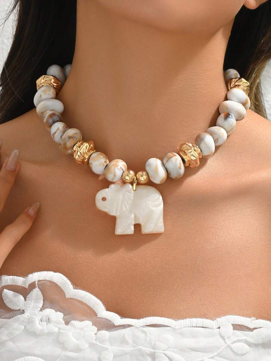 1件高端优雅性感波西米亚风玉色树脂块金块不对称CCB串珠项链，专为女性设计，饰有仿琥珀珠、深绿色珠、深红色花朵珠、多色裂纹珠和豹纹椭圆形吊坠，手工制作，长度可调节，是派对、婚礼和珠宝礼品的完美之选。