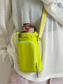 这款独家设计的斜挎包配有水瓶和手机口袋，采用尼龙材质，拉链封口，有橙色/浅绿色/浅蓝色/灰色/黑色可选。是旅行、毕业季、海滩度假、暑假、学习用品和返校季的必备单品。 - 彩色 - 查看 5