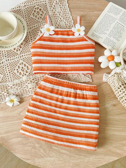 2 件套年轻女孩休闲橙色渐变条纹露肩花卉吊带背心和渐变裙套装，适合派对、休闲、度假、居家和户外穿着，夏季