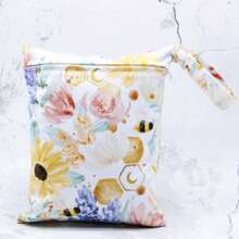 1个小型（20*25厘米）拉链设计按扣提手防水可重复使用尿布湿袋，适合装小件物品