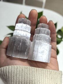 Selenite Crystal Tower Natural Selenium Skyscraper, Balance Reiki Chakra Energy, Scene Decoration, Desktop Decoration, Crystal Ornaments, Home Decor, Witchy Things, Stocking Stuffers, Decoration Gift Mom & Friend's Gift -No Electricity