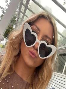 10 Pairs Stylish Heart-Shaped Eyeglasses For Men & Women, Retro Heart Shape Fashion Glasses - White Frame With Gray Lens, Suitable For Wedding, Party, Photography Props, Accessory, Holiday, Wedding, Birthday, Party, Street Photography Decoration, Ideal For Casual Outings, Club Activities, Festivals, Leisure Glasses, Fun Design, Cute Glasses