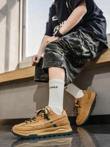 男士休闲运动鞋、学生运动鞋、四季专业功能鞋