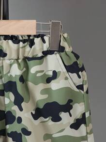 Enfant garçon printemps / été décontracté T-shirt à manches courtes à camouflage et short d'extérieur avec sac, ensemble de 2 pièces