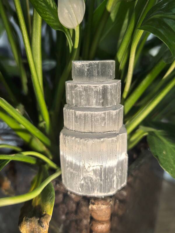 Torre de cristal de selenita natural, energía de chakra Reiki equilibrada, decoración de escena, decoración de escritorio, adornos de cristal, decoración del hogar, cosas brujeriles, rellenos de calcetines, regalo de decoración para mamá y amigos - Sin electricidad